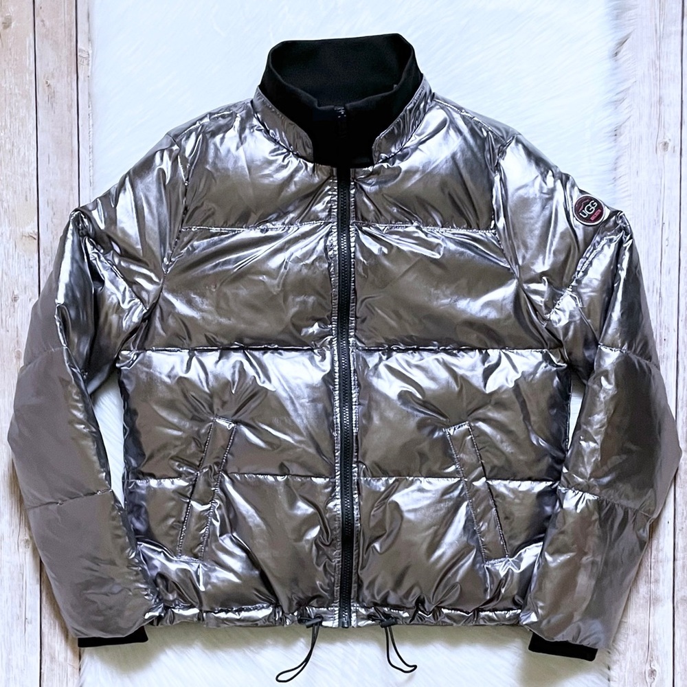 UGG Women’s Izzie Puffer Jacket Nylon In Silver Metallic - Picture 2 of 9